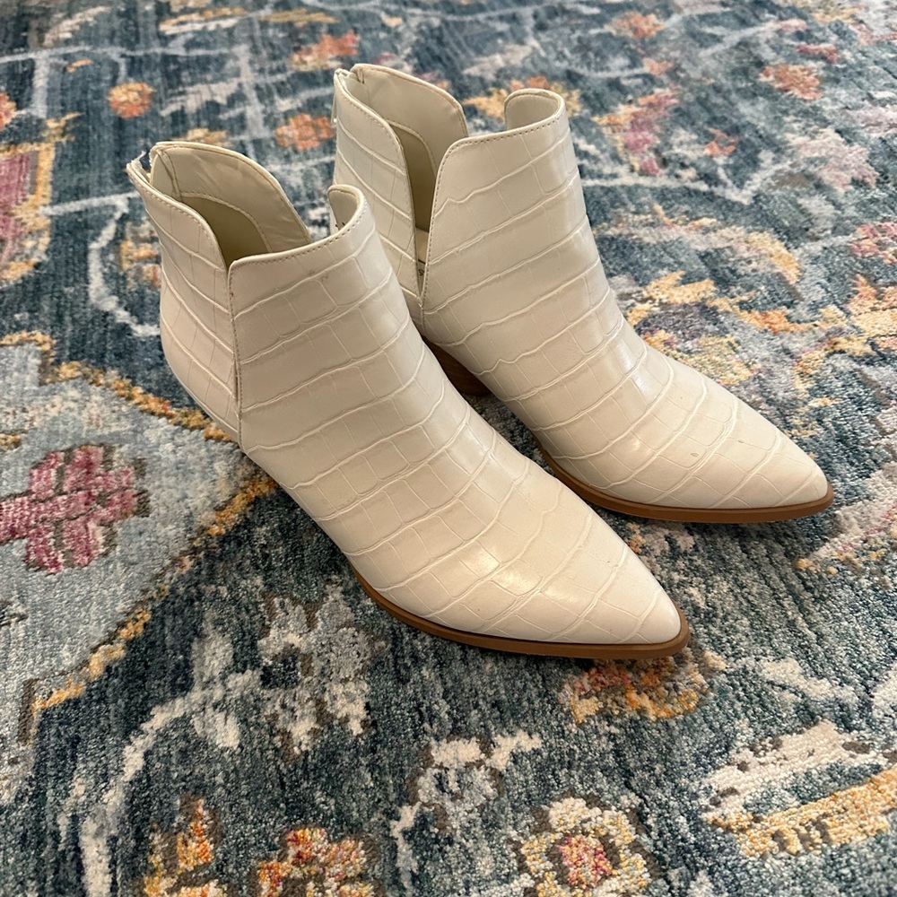 Shu Shop Yuri Boots